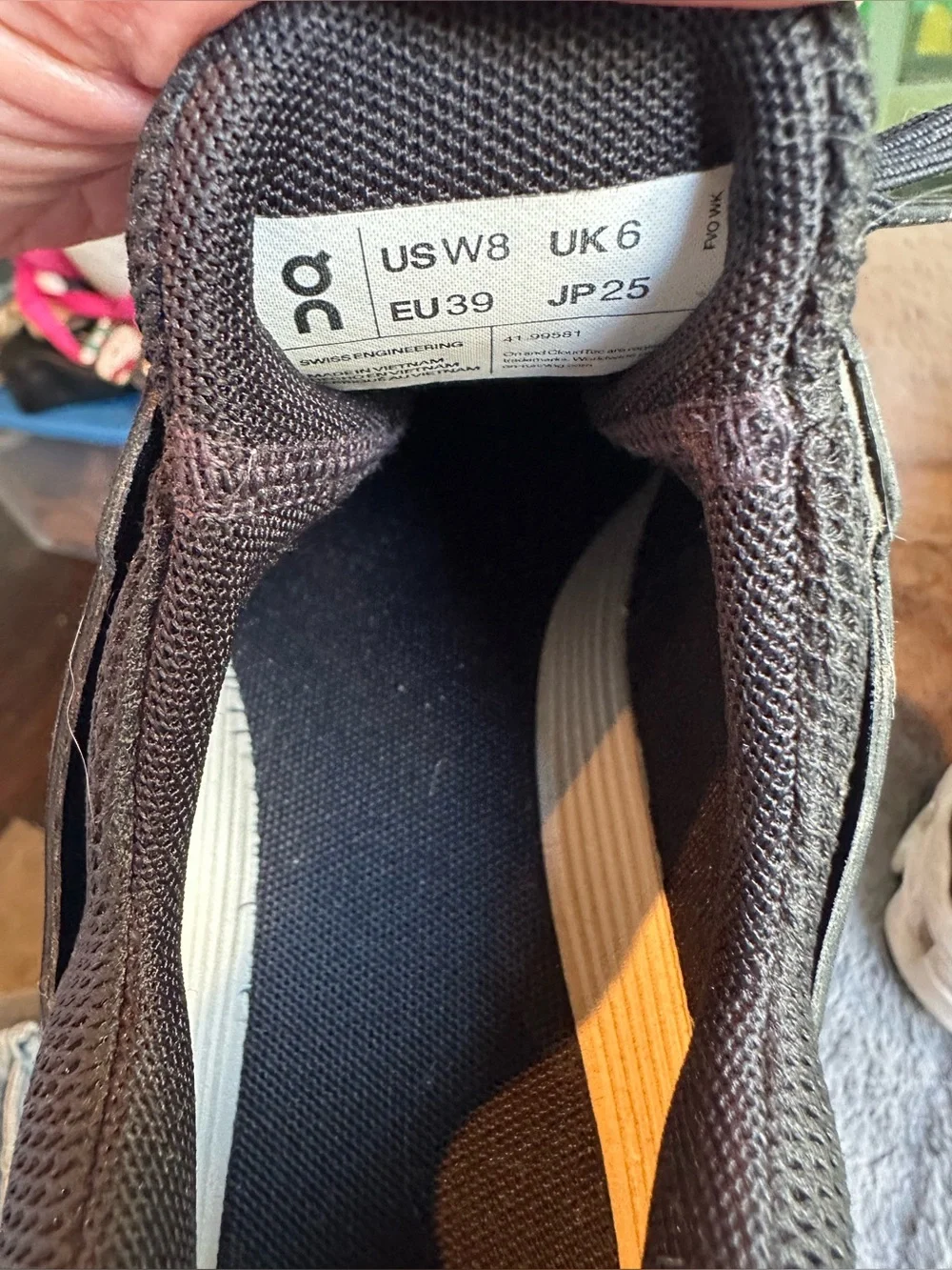 On Running Cloudswift Black/Rock 41.99581 Women's Size 8 Medium
